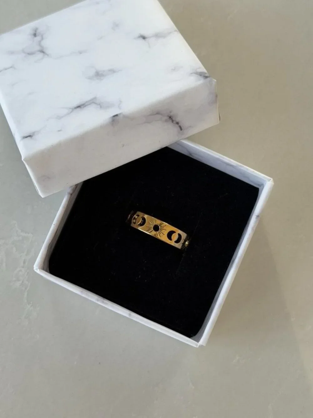 Sku0607‎ Retro Gold Sun Women Minimalist Ring Stainless steel + gift bag